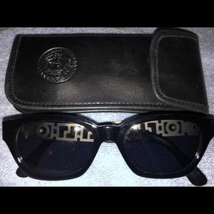 VINTAGE “GIANNI VERSACE”SUNGLASSES